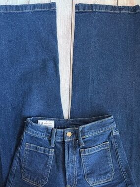 GAP High Rise Stride Dark Indigo Jeans 25